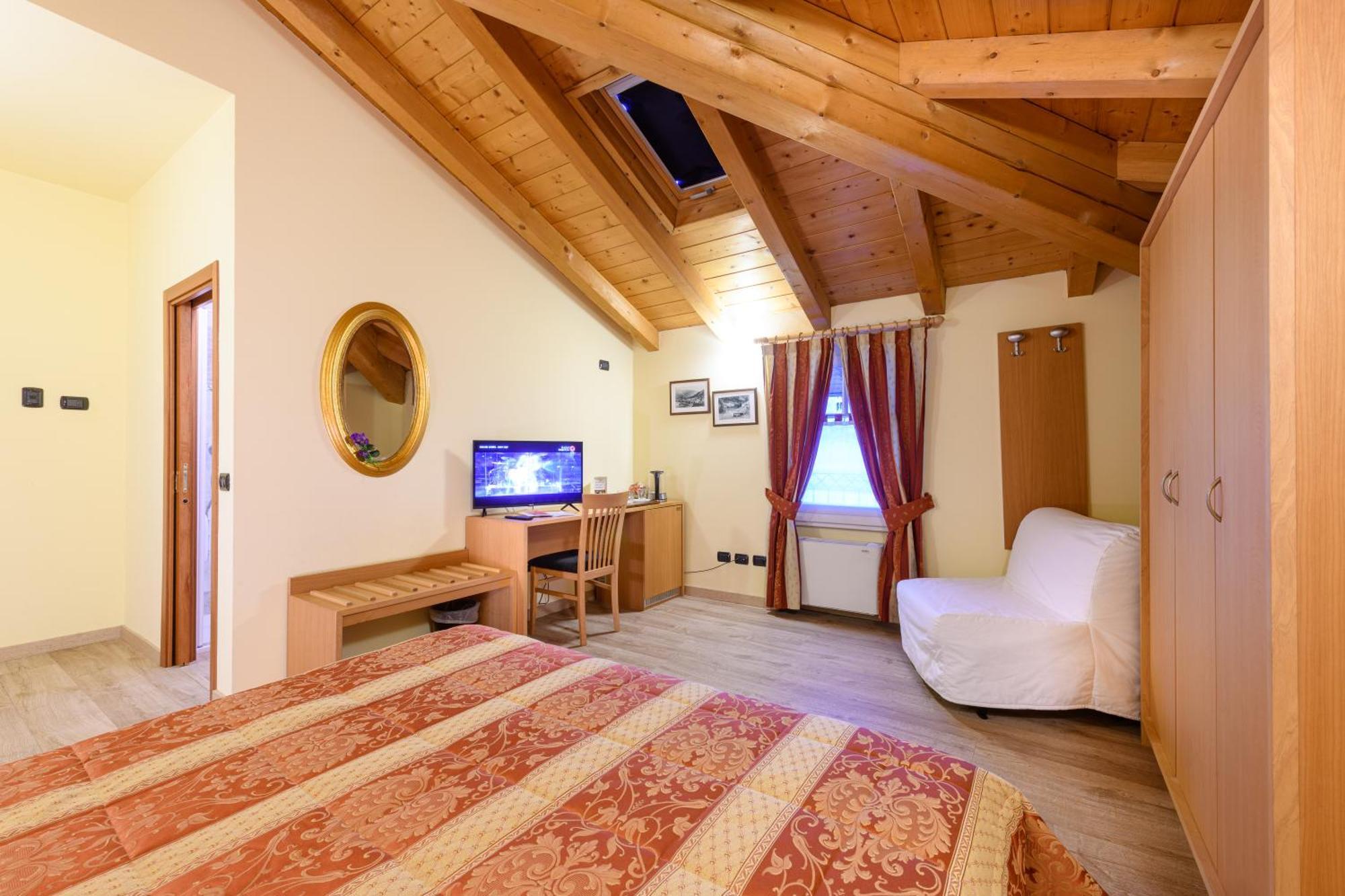 Hotel Garni Le Corti Grosotto Zewnętrze zdjęcie