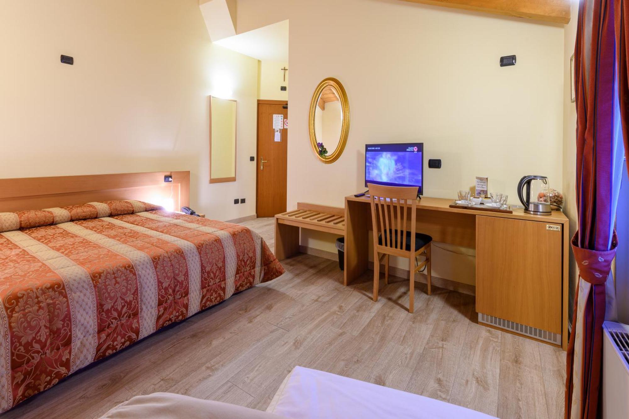 Hotel Garni Le Corti Grosotto Zewnętrze zdjęcie
