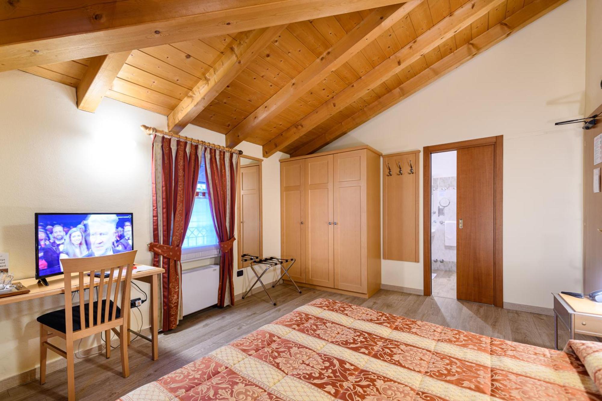 Hotel Garni Le Corti Grosotto Zewnętrze zdjęcie