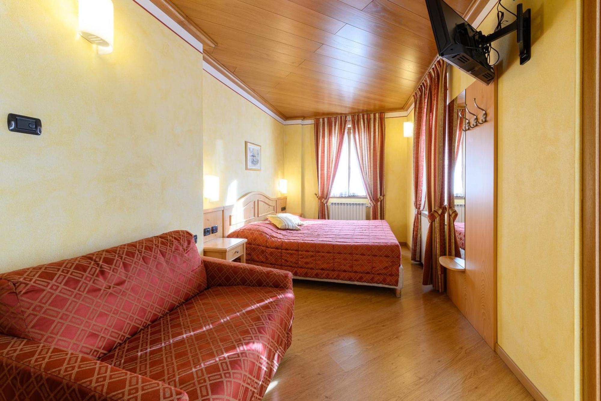 Hotel Garni Le Corti Grosotto Zewnętrze zdjęcie
