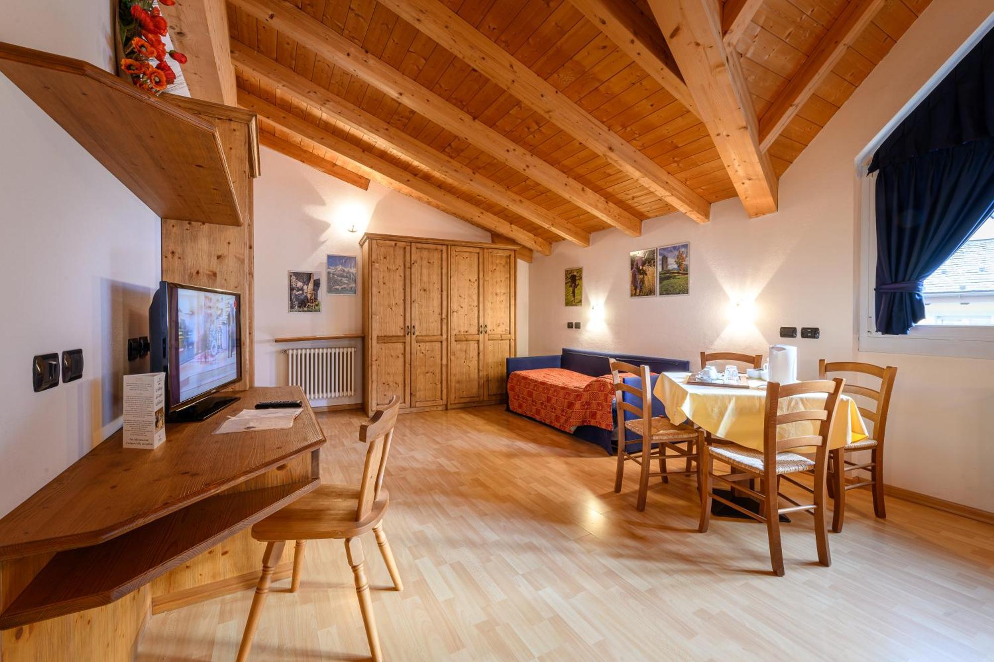 Hotel Garni Le Corti Grosotto Zewnętrze zdjęcie