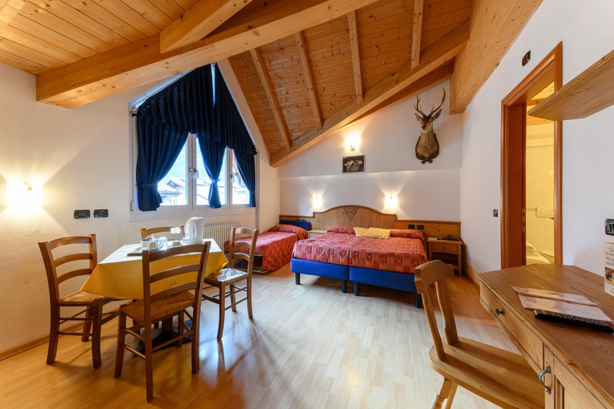 Hotel Garni Le Corti Grosotto Zewnętrze zdjęcie